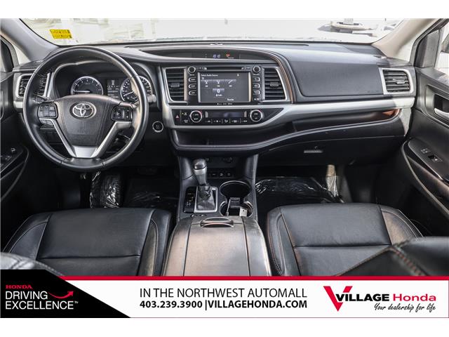 2016 Toyota Highlander XLE (Stk: B8995A) in Calgary - Image 14 of 34