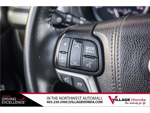 2016 Toyota Highlander XLE (Stk: B8995A) in Calgary - Image 17 of 34