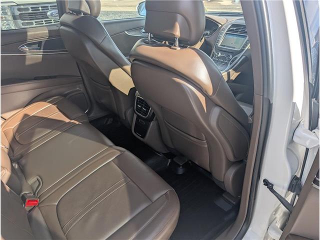 2016 Lincoln MKX Reserve (Stk: S-1861B) in Calgary - Image 16 of 27