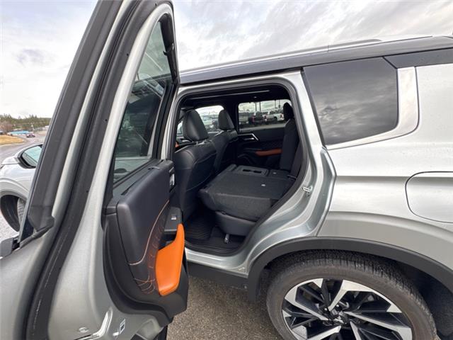 2025 Mitsubishi Outlander PHEV GT (Stk: Z605743K) in Cranbrook - Image 13 of 22
