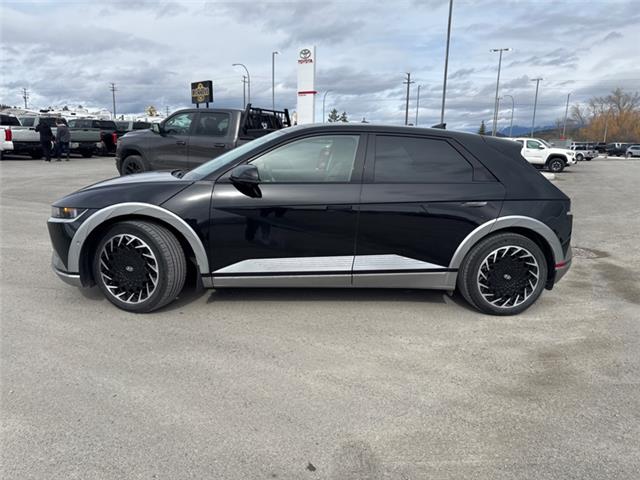 2024 Hyundai IONIQ 5 Preferred Long Range w/Ultimate Package (Stk: 3069861A) in Cranbrook - Image 2 of 19