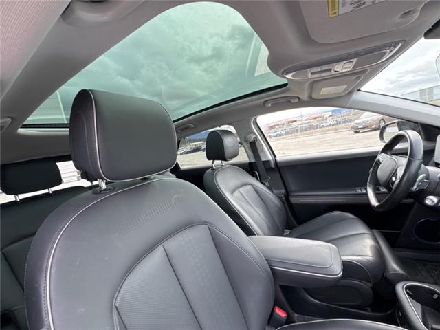 2024 Hyundai IONIQ 5 Preferred Long Range w/Ultimate Package (Stk: 3069861A) in Cranbrook - Image 11 of 19