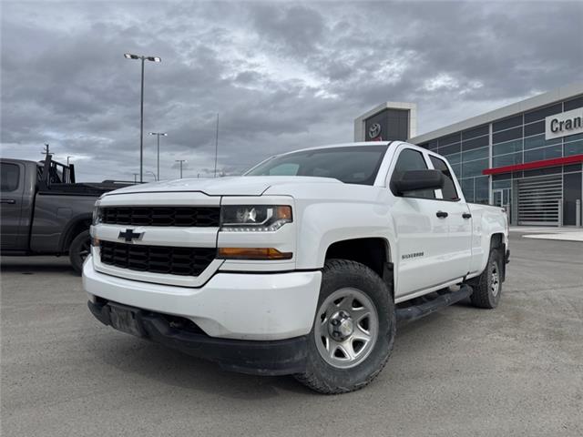 2017 Chevrolet Silverado 1500 Silverado Custom (Stk: Z313591W) in Cranbrook - Image 1 of 18