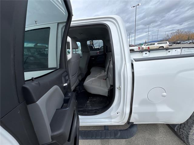 2017 Chevrolet Silverado 1500 Silverado Custom (Stk: Z313591W) in Cranbrook - Image 12 of 18