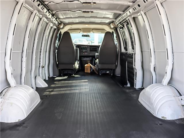 2023 Chevrolet Express 2500 Work Van (Stk: 26TV688A) in Toronto - Image 15 of 18