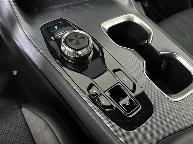 2026 Lexus RZ 550e  (Stk: 15105640) in Richmond Hill - Image 9 of 17