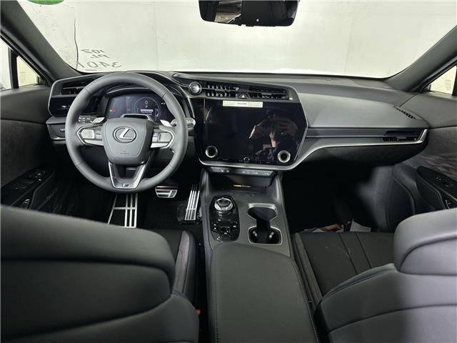 2026 Lexus RZ 550e  (Stk: 15105640) in Richmond Hill - Image 10 of 17