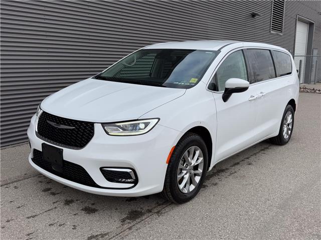 2023 Chrysler Pacifica Touring-L 2C4RC3BG3PR618942 U11121 in London