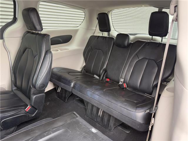 2023 Chrysler Pacifica Touring-L (Stk: U11121) in London - Image 13 of 28