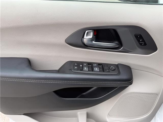 2023 Chrysler Pacifica Touring-L (Stk: U11121) in London - Image 22 of 28