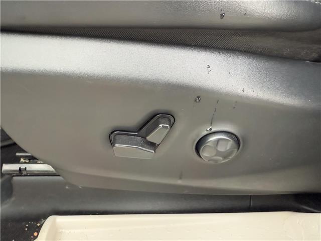 2023 Chrysler Pacifica Touring-L (Stk: U11121) in London - Image 23 of 28