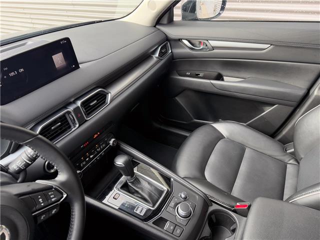 2025 Mazda CX-5 GS (Stk: U11122) in London - Image 18 of 23