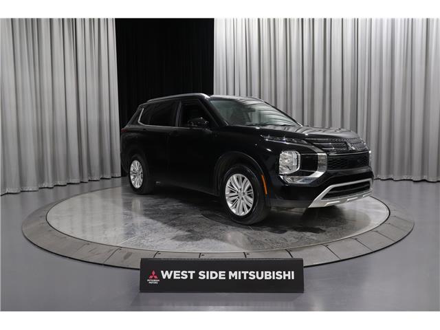 2024 Mitsubishi Outlander SE (Stk: P25917A) in Edmonton - Image 1 of 32