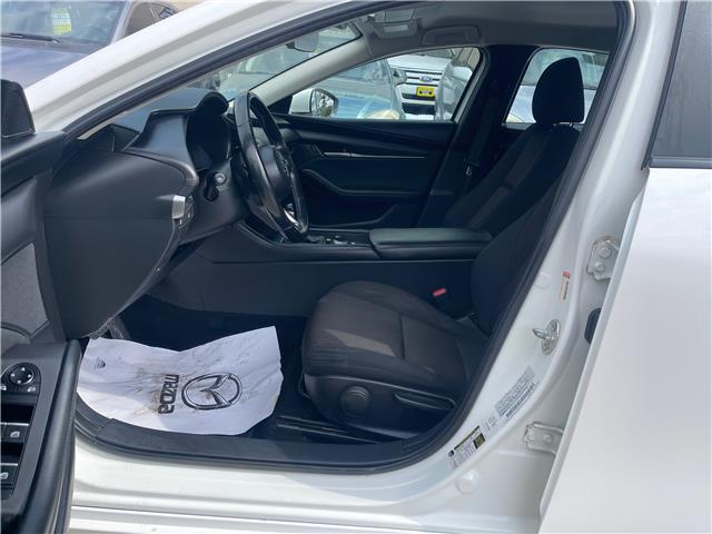 2022 Mazda Mazda3 GS (Stk: M500975) in Scarborough - Image 9 of 19