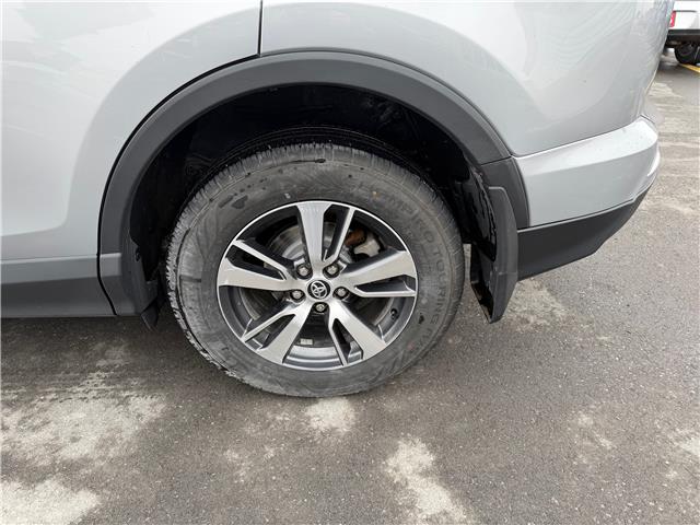 2018 Toyota RAV4 LE (Stk: MI6085A) in BELLEVILLE - Image 6 of 17