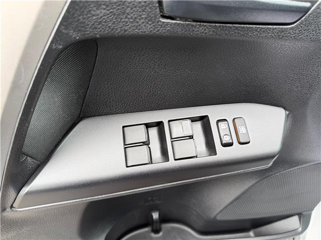 2018 Toyota RAV4 LE (Stk: MI6085A) in BELLEVILLE - Image 12 of 17
