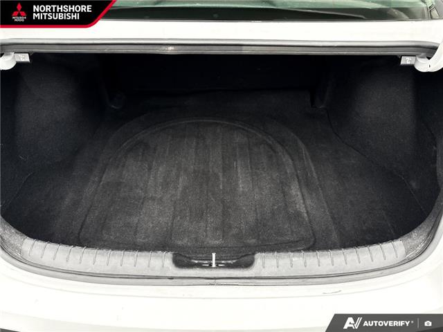 2024 Hyundai Elantra Preferred w/Tech Package (Stk: 778724) in North Vancouver - Image 11 of 24