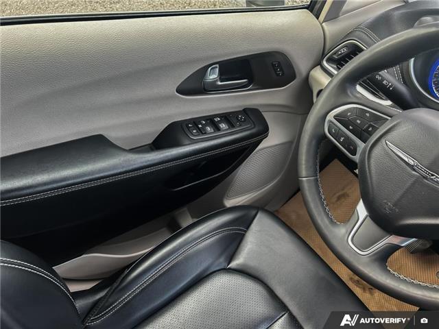 2023 Chrysler Pacifica Touring-L (Stk: B89138) in Okotoks - Image 16 of 25