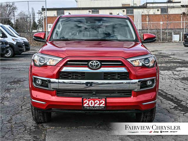 2022 Toyota 4Runner Base (Stk: U21563) in Burlington - Image 2 of 32