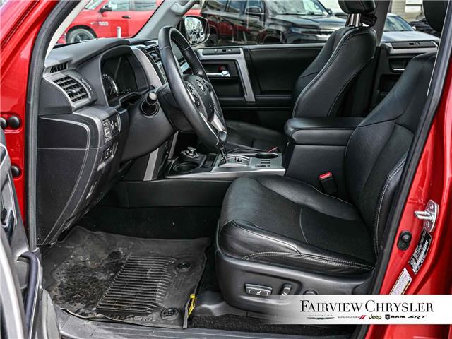 2022 Toyota 4Runner Base (Stk: U21563) in Burlington - Image 15 of 32
