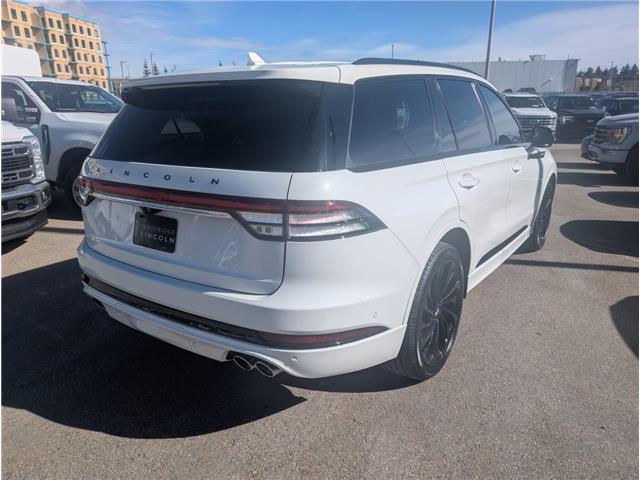 2023 Lincoln Aviator Reserve (Stk: T-1632A) in Calgary - Image 8 of 29