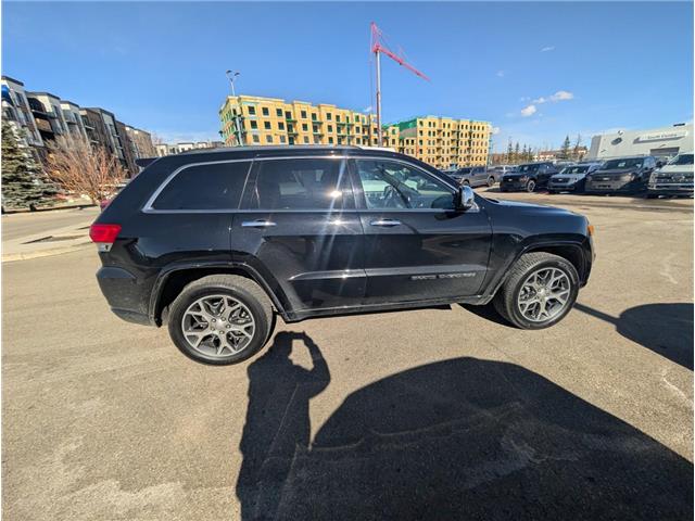 2021 Jeep Grand Cherokee Overland (Stk: 19436A) in Calgary - Image 9 of 28