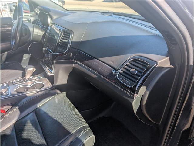 2021 Jeep Grand Cherokee Overland (Stk: 19436A) in Calgary - Image 13 of 28