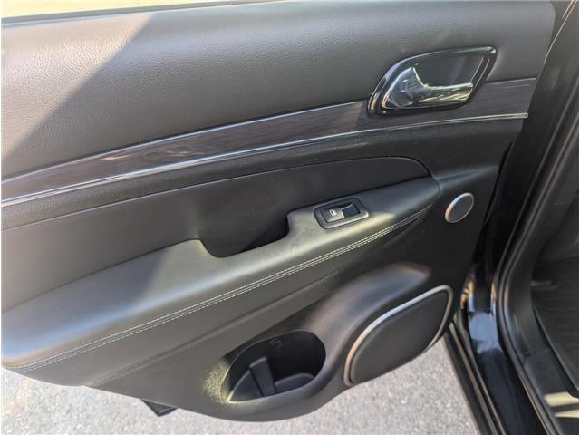 2021 Jeep Grand Cherokee Overland (Stk: 19436A) in Calgary - Image 19 of 28
