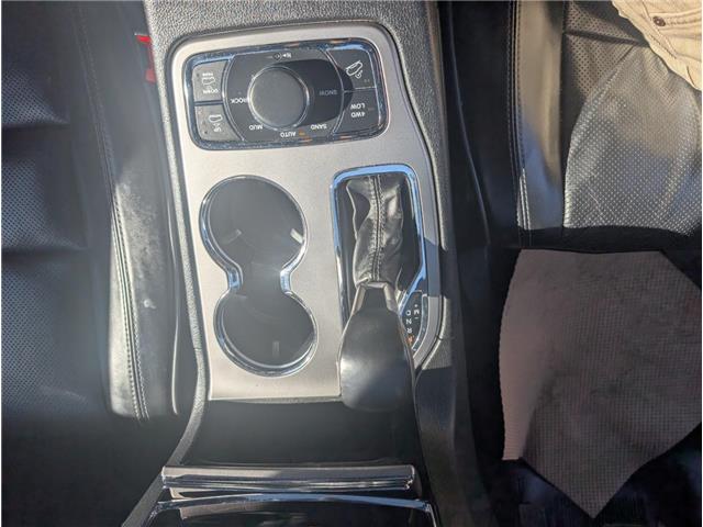 2021 Jeep Grand Cherokee Overland (Stk: 19436A) in Calgary - Image 24 of 28