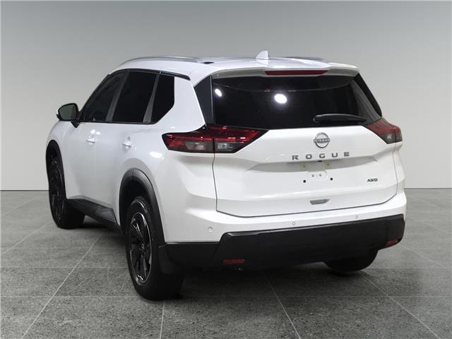 2026 Nissan Rogue SV Moonroof (Stk: N26139) in Sault Ste. Marie - Image 3 of 6