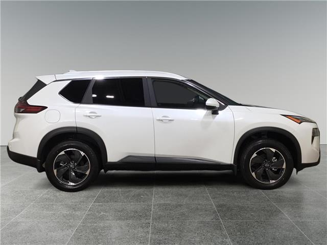 2026 Nissan Rogue SV Moonroof (Stk: N26139) in Sault Ste. Marie - Image 5 of 6