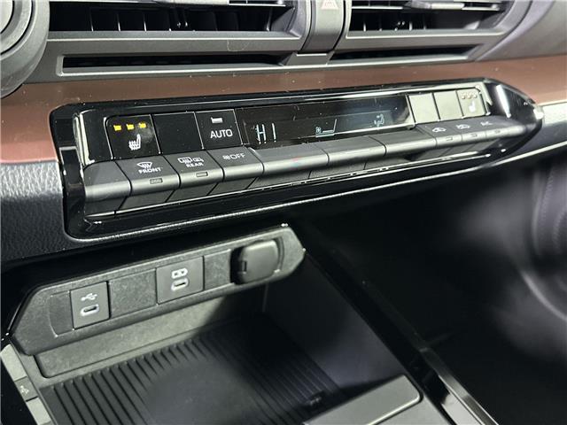 2026 Toyota Prius Plug-In Hybrid SE (Stk: 11105497) in Markham - Image 18 of 22