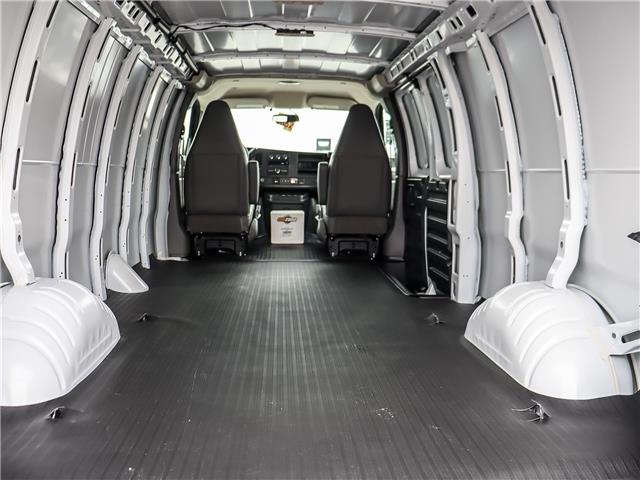 2025 Chevrolet Express 2500 Work Van (Stk: 251352) in Uxbridge - Image 15 of 18