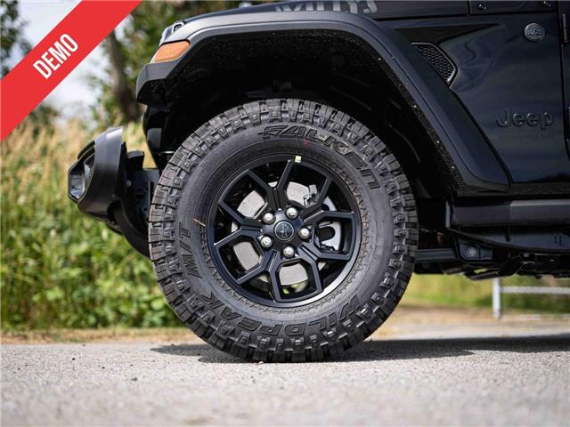 2025 Jeep Wrangler Sport (Stk: S611811) in Surrey - Image 7 of 22