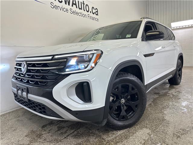 2024 Volkswagen Atlas 2.0 TSI Peak Edition (Stk: 43712J) in Belleville - Image 3 of 30
