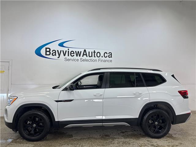 2024 Volkswagen Atlas 2.0 TSI Peak Edition (Stk: 43712J) in Belleville - Image 4 of 30