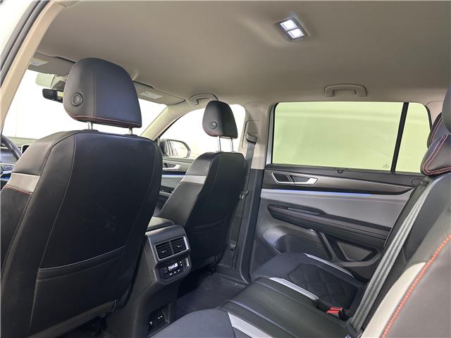 2024 Volkswagen Atlas 2.0 TSI Peak Edition (Stk: 43712J) in Belleville - Image 9 of 30