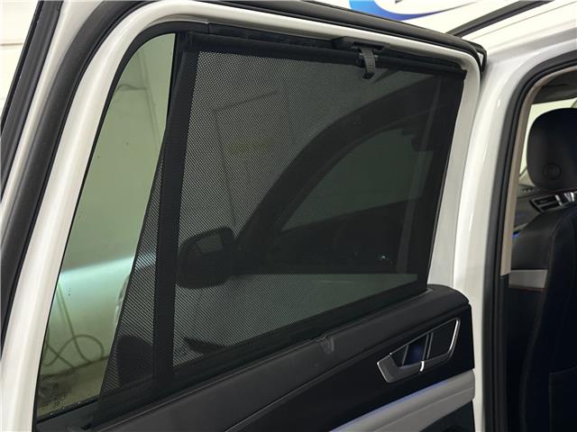 2024 Volkswagen Atlas 2.0 TSI Peak Edition (Stk: 43712J) in Belleville - Image 10 of 30