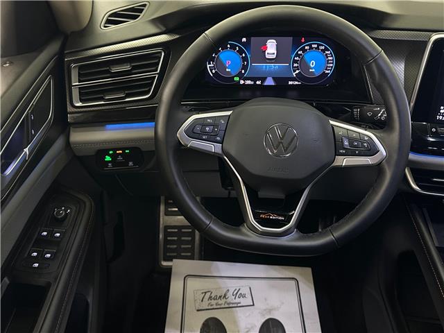 2024 Volkswagen Atlas 2.0 TSI Peak Edition (Stk: 43712J) in Belleville - Image 13 of 30