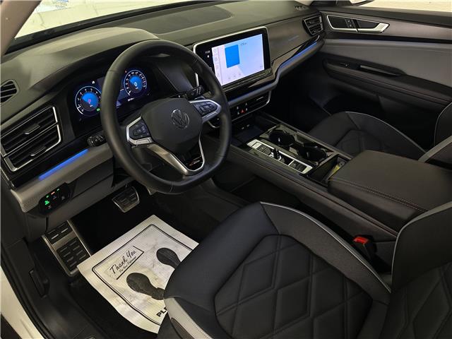 2024 Volkswagen Atlas 2.0 TSI Peak Edition (Stk: 43712J) in Belleville - Image 15 of 30