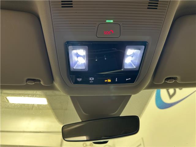 2024 Volkswagen Atlas 2.0 TSI Peak Edition (Stk: 43712J) in Belleville - Image 22 of 30