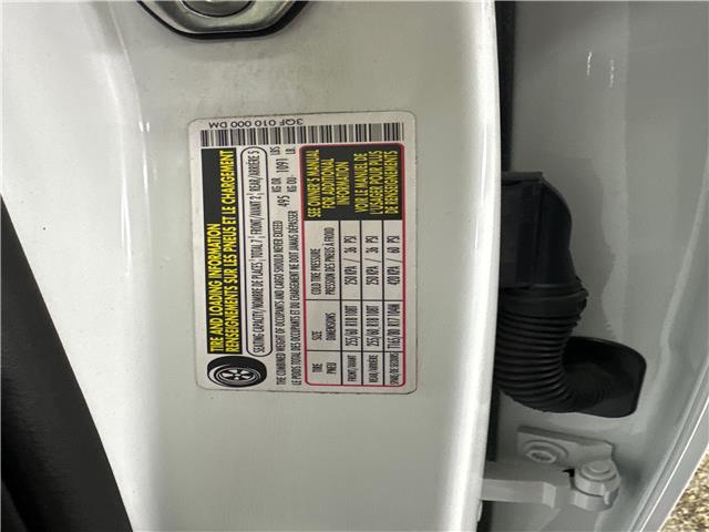 2024 Volkswagen Atlas 2.0 TSI Peak Edition (Stk: 43712J) in Belleville - Image 25 of 30