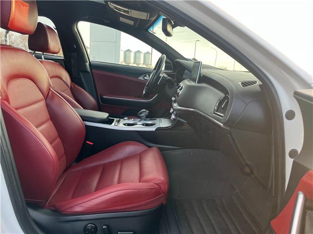 2019 Kia Stinger GT Limited (Stk: U43052) in Hague - Image 12 of 14