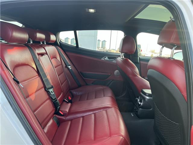 2019 Kia Stinger GT Limited (Stk: U43052) in Hague - Image 13 of 14