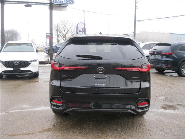 2026 Mazda CX-70 MHEV GT (Stk: 26012) in Stratford - Image 5 of 8