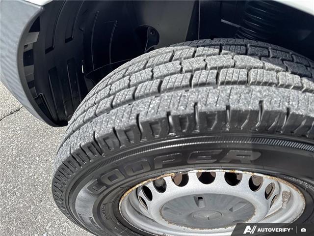2019 Mercedes-Benz Sprinter 2500 Standard Roof V6 (Stk: P3175) in London - Image 7 of 24