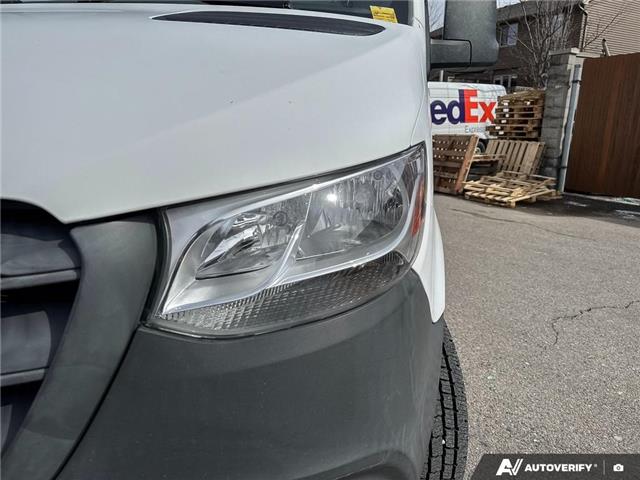 2019 Mercedes-Benz Sprinter 2500 Standard Roof V6 (Stk: P3175) in London - Image 8 of 24