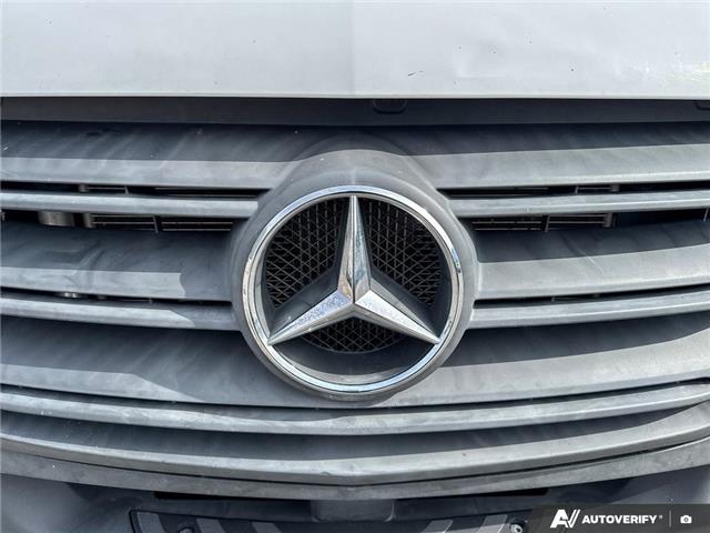2019 Mercedes-Benz Sprinter 2500 Standard Roof V6 (Stk: P3175) in London - Image 9 of 24