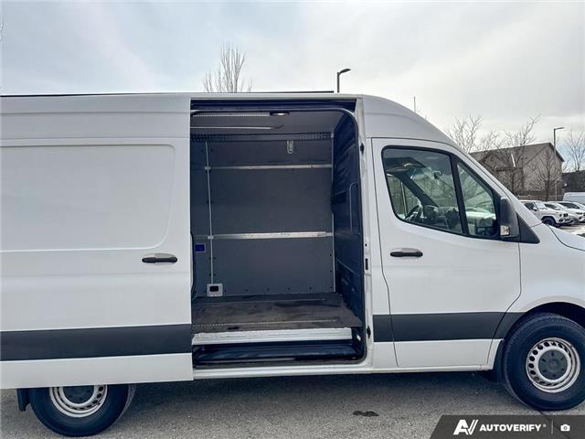 2019 Mercedes-Benz Sprinter 2500 Standard Roof V6 (Stk: P3175) in London - Image 13 of 24