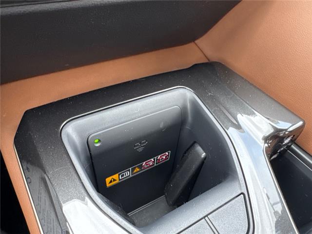 2026 Toyota Crown Signia Limited (Stk: 3040823) in Cranbrook - Image 15 of 21